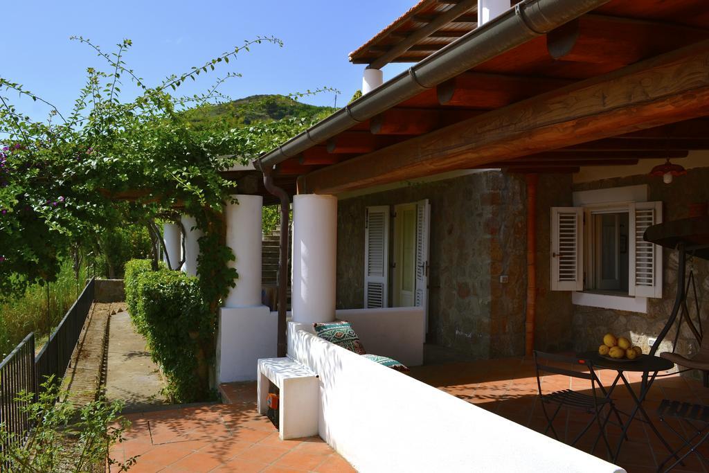 Villa Belvedere Lipari  Eksteriør billede