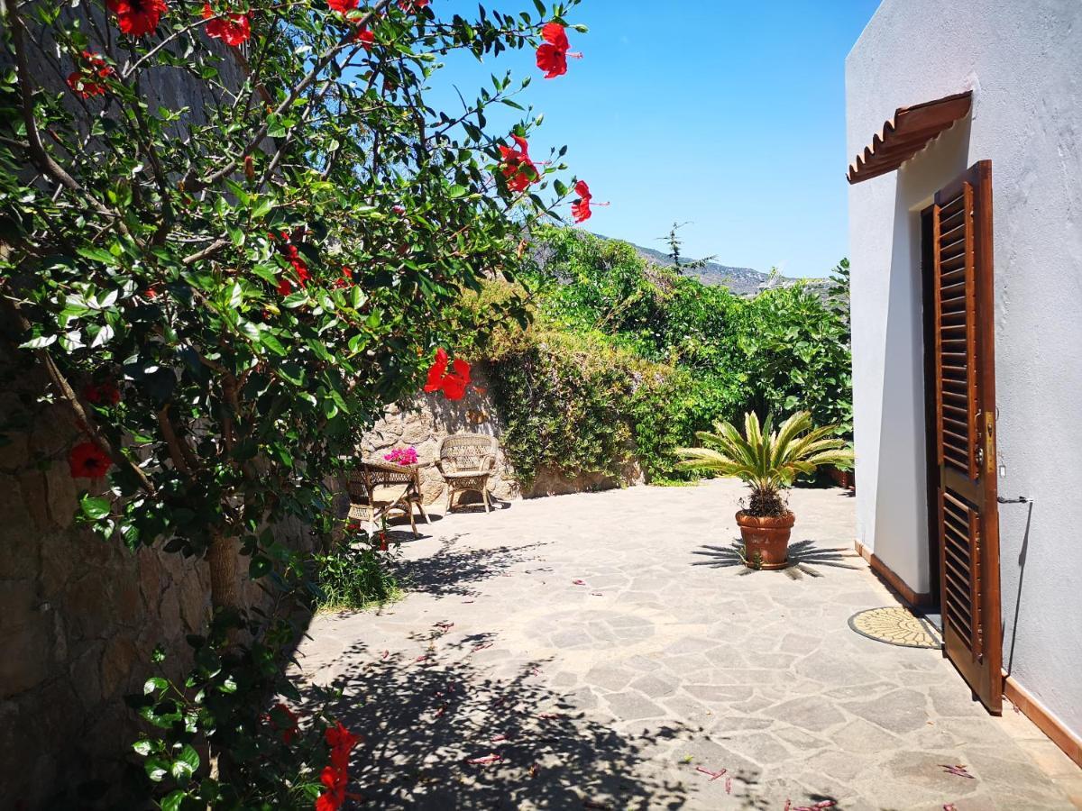 Villa Belvedere Lipari  Eksteriør billede